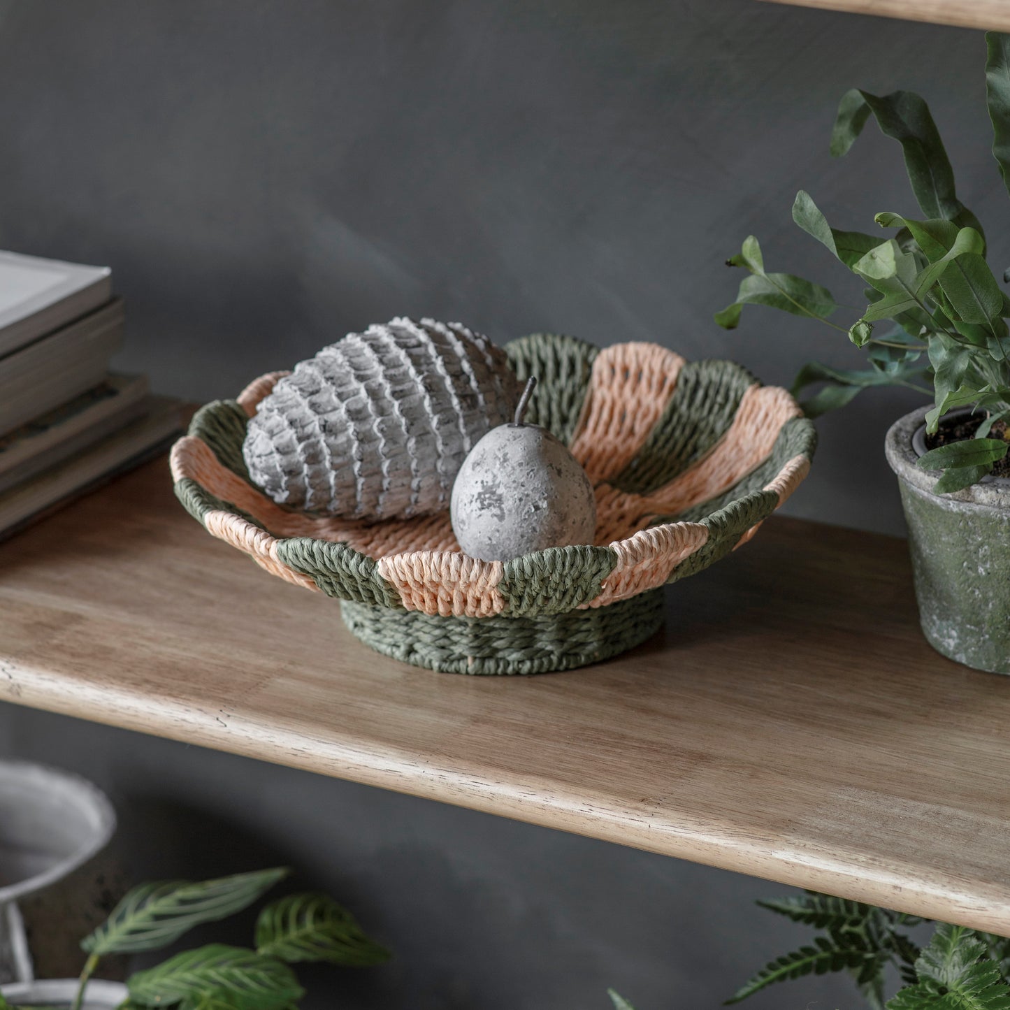 Woodleigh Olive Scalloped Bowl