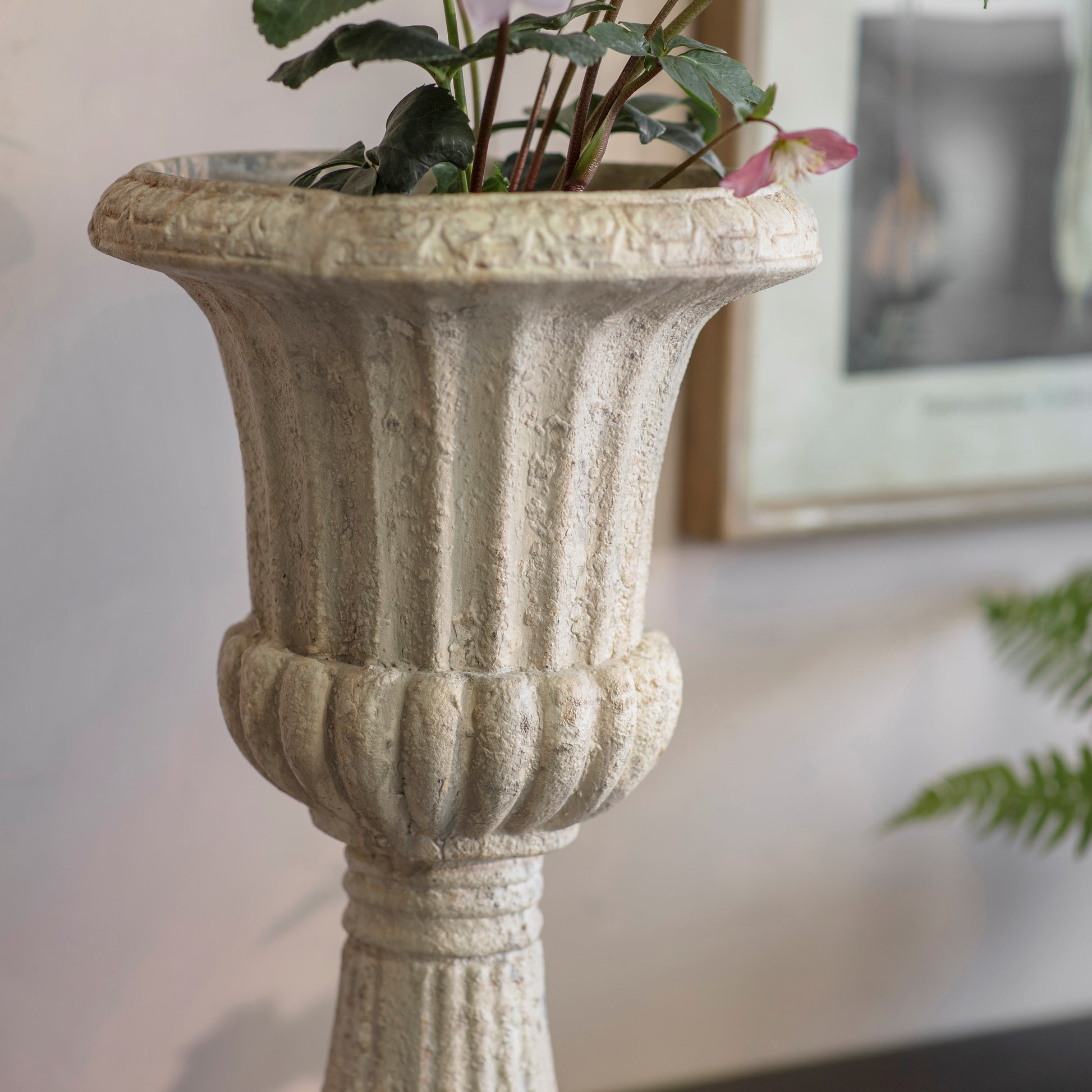 Yarnton Large Pedestal Planter