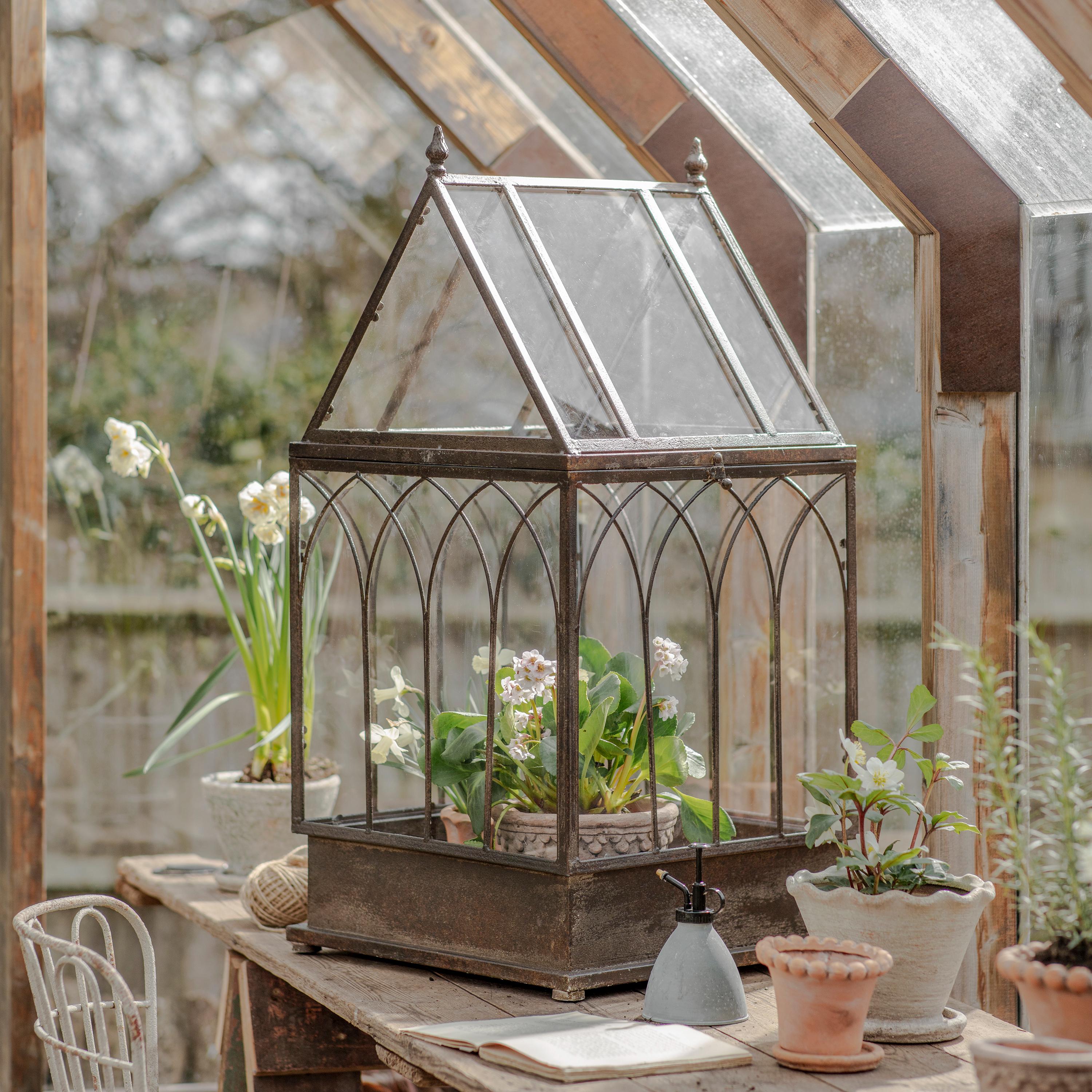 Petworth Indoor Greenhouse – One.World