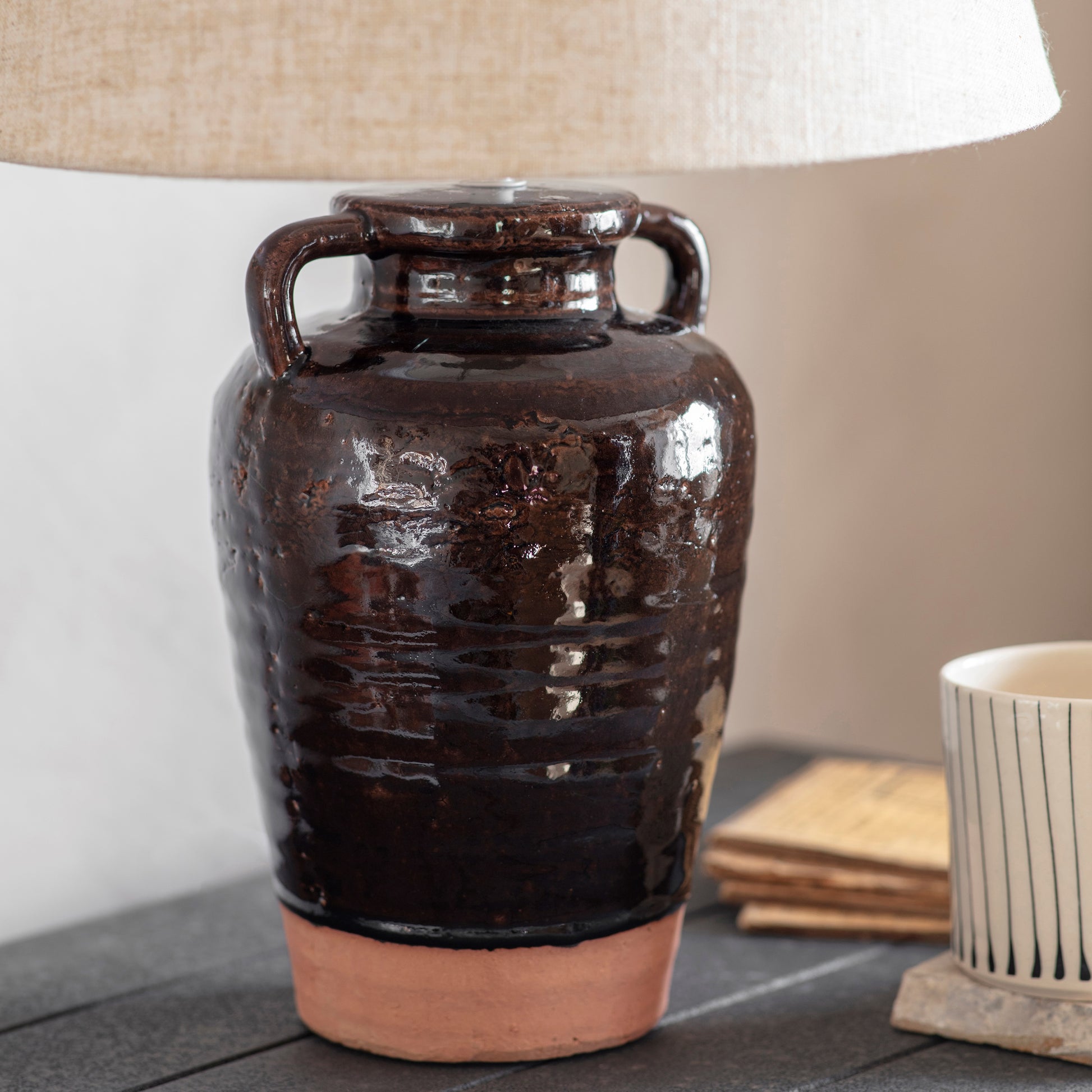 Highridge Amphora Table Lamp