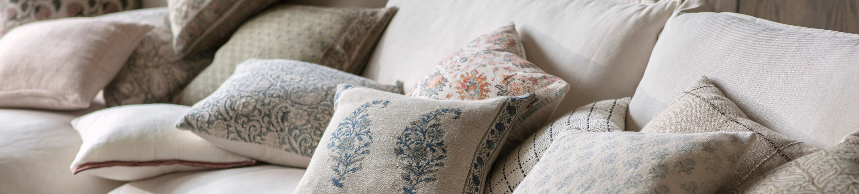 Rugs, Throws & Cushions