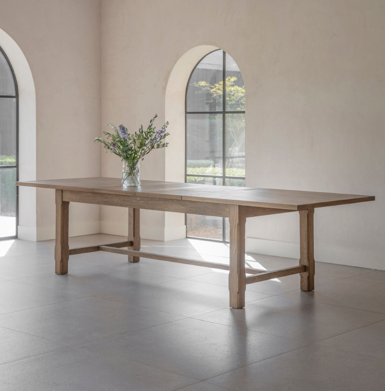 St James 210-310 cm Extending Dining Table