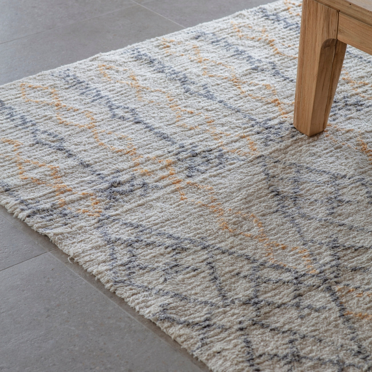 Helmsley Diamond Rug