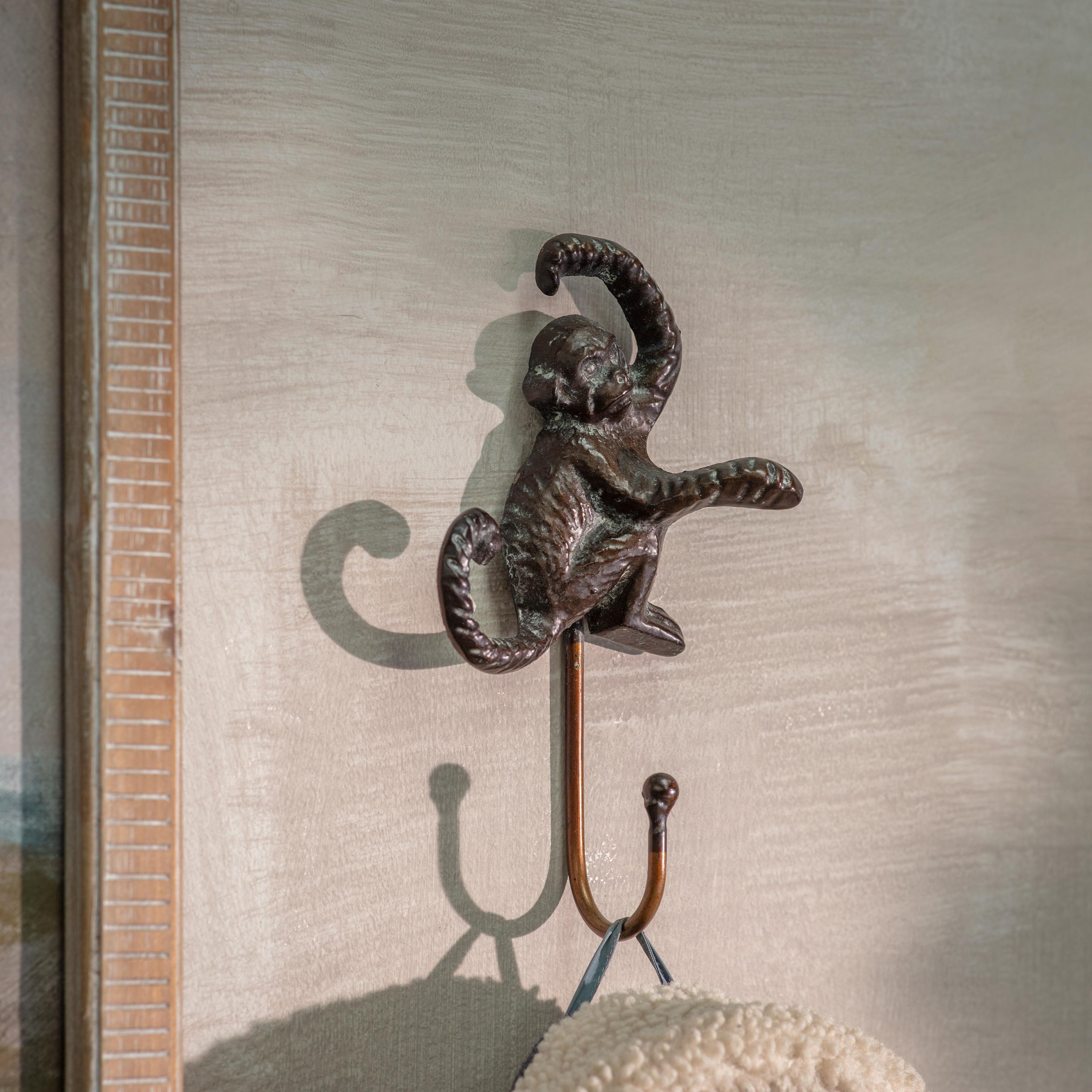 Avening Monkey Wall Hook – One.World