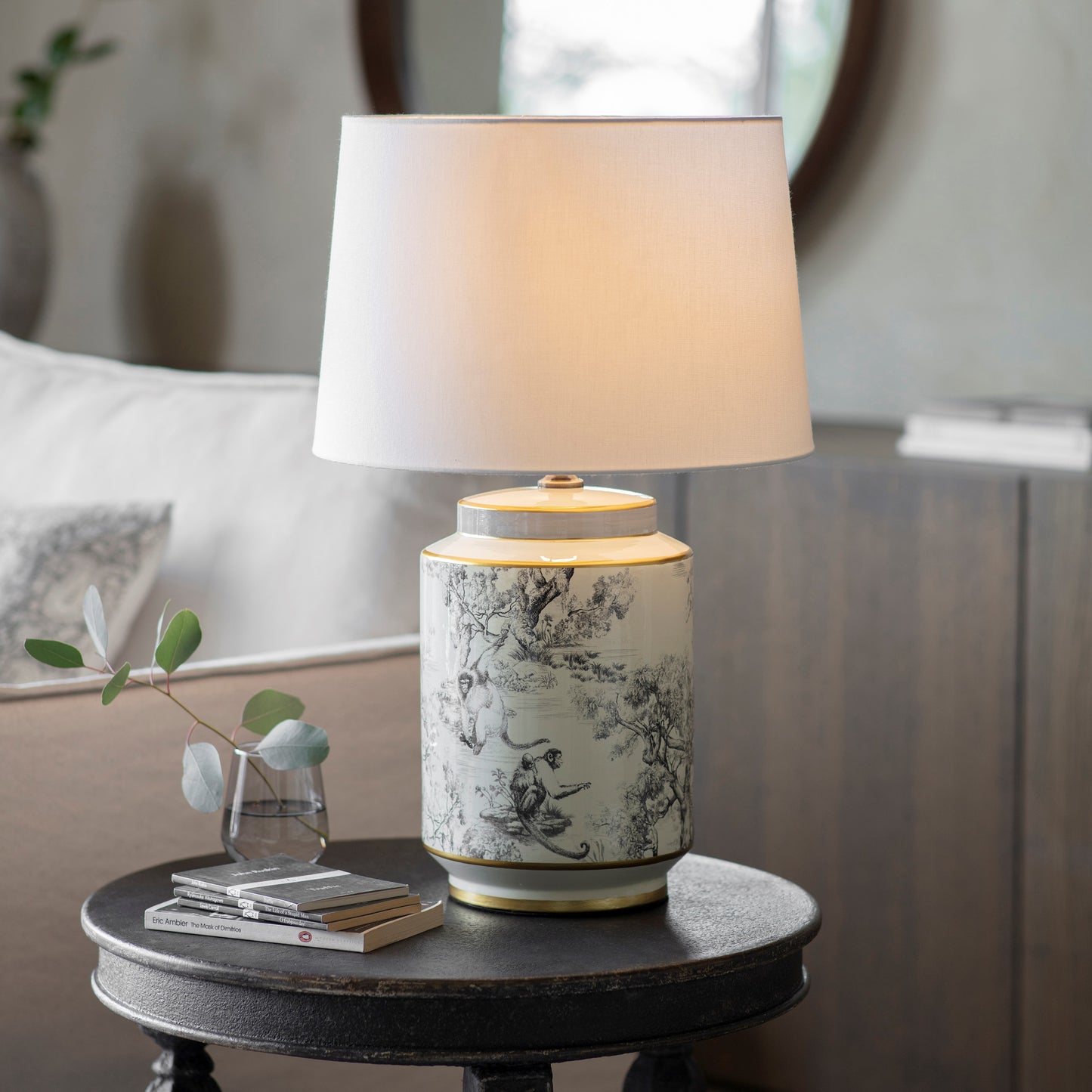 Wellow Toile Table Lamp