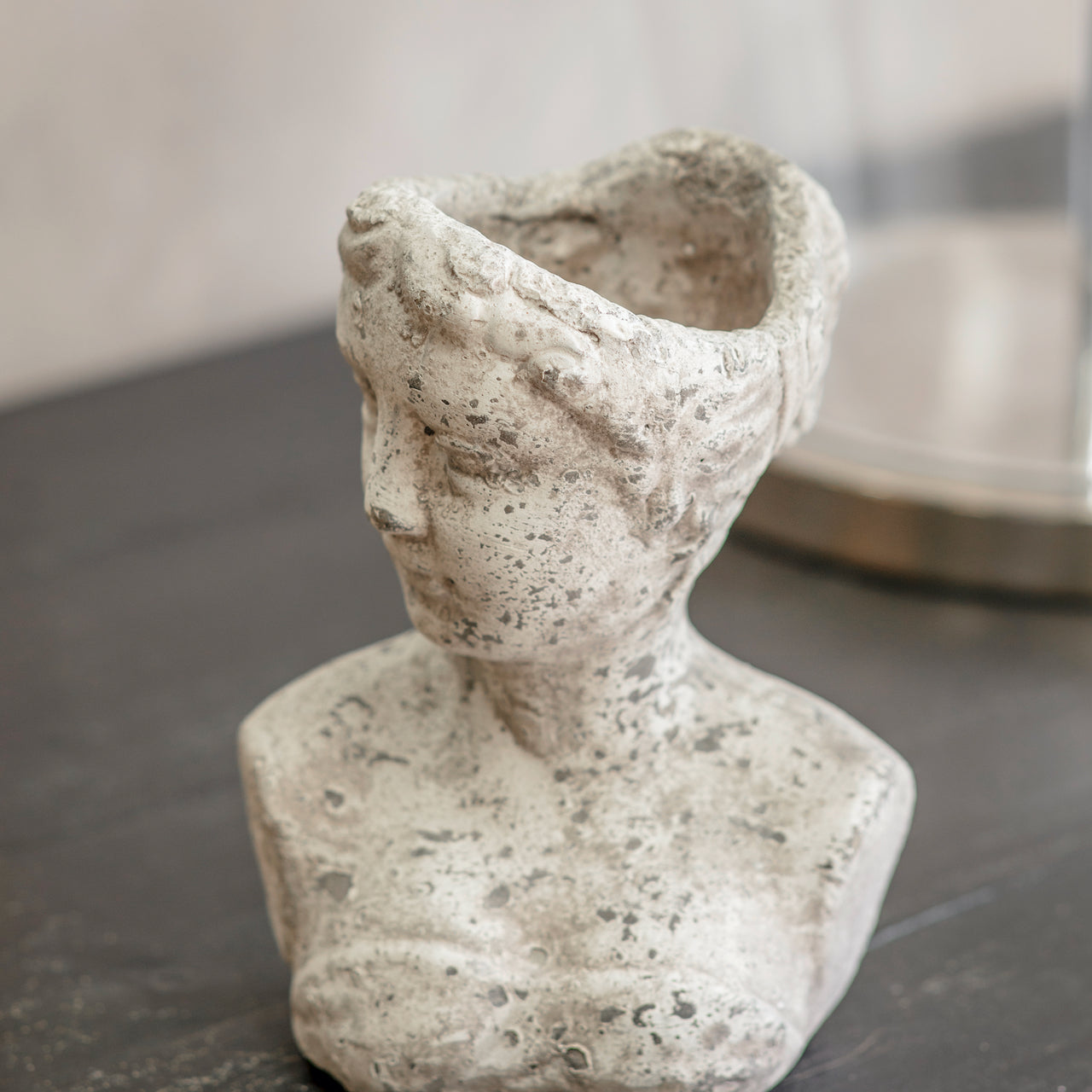 Birkdale Bust Planter