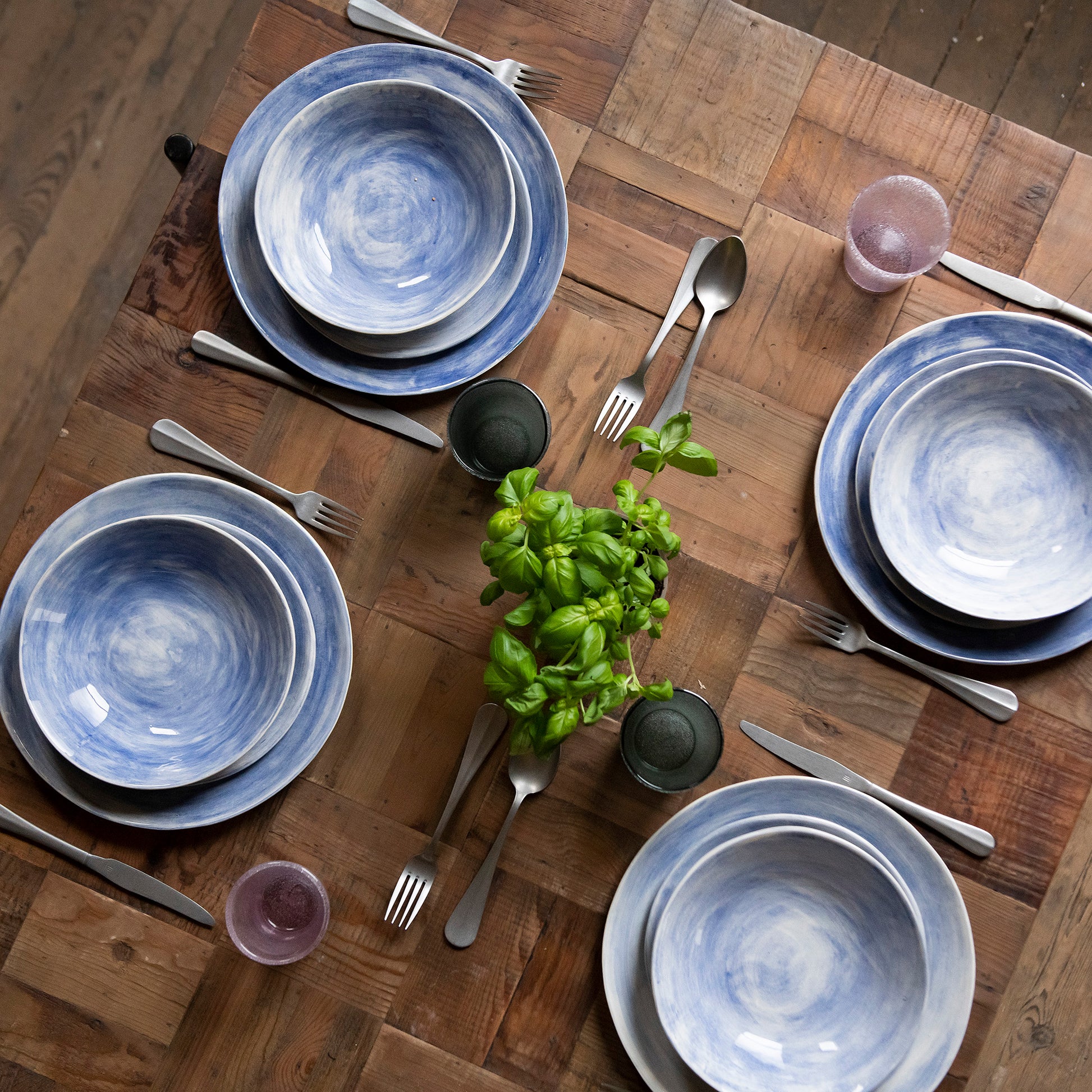 Wonki Ware 16 Piece Plain Wash Dinner Service Blue