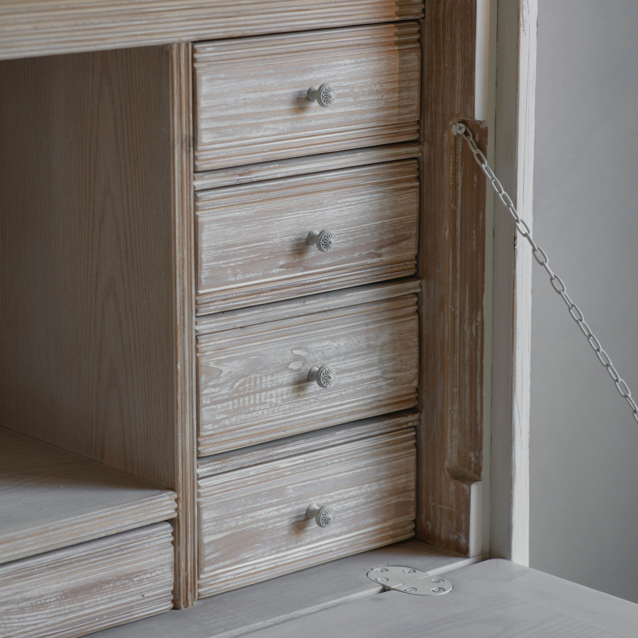 Loumarin White Secretary Desk