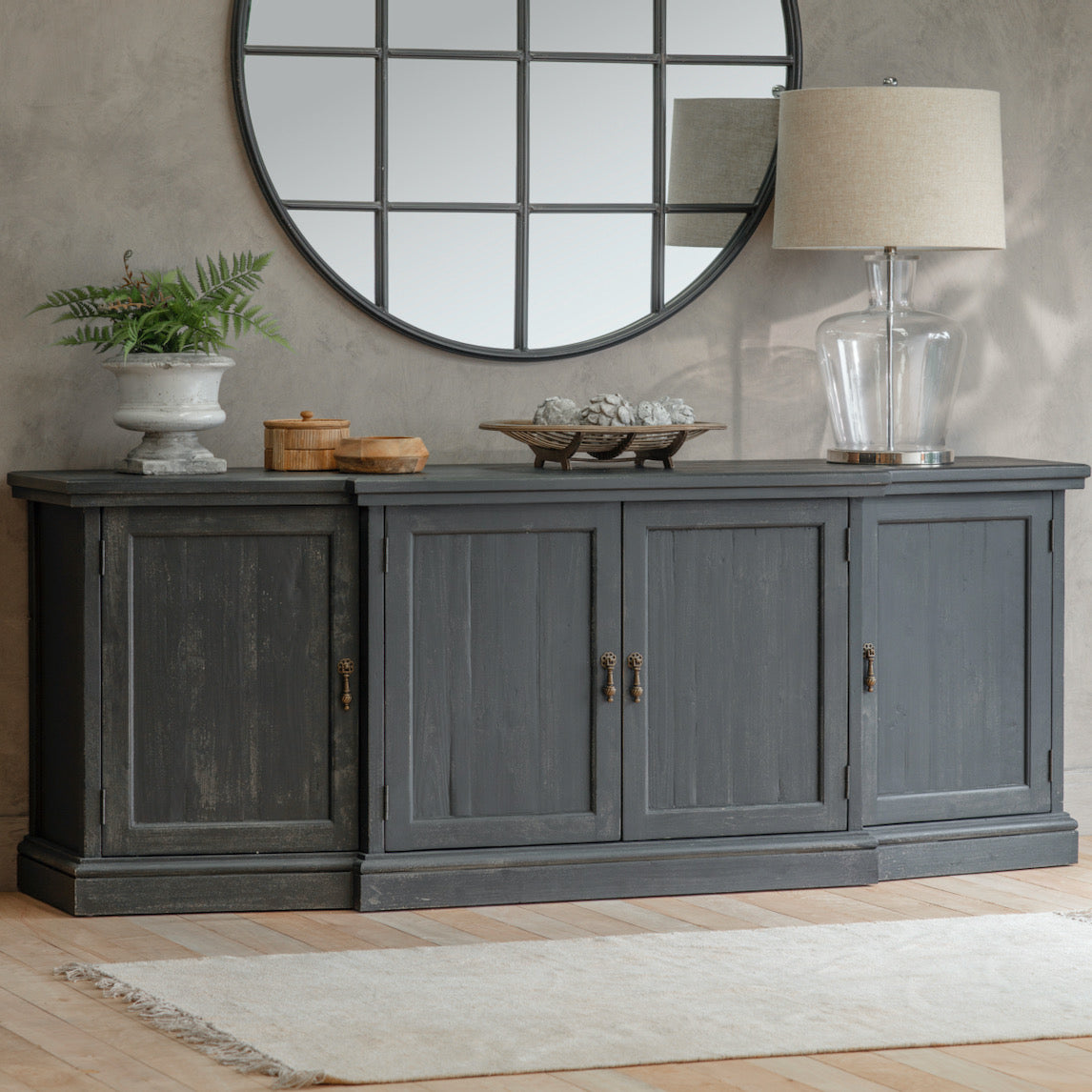 Loumarin Black Sideboard