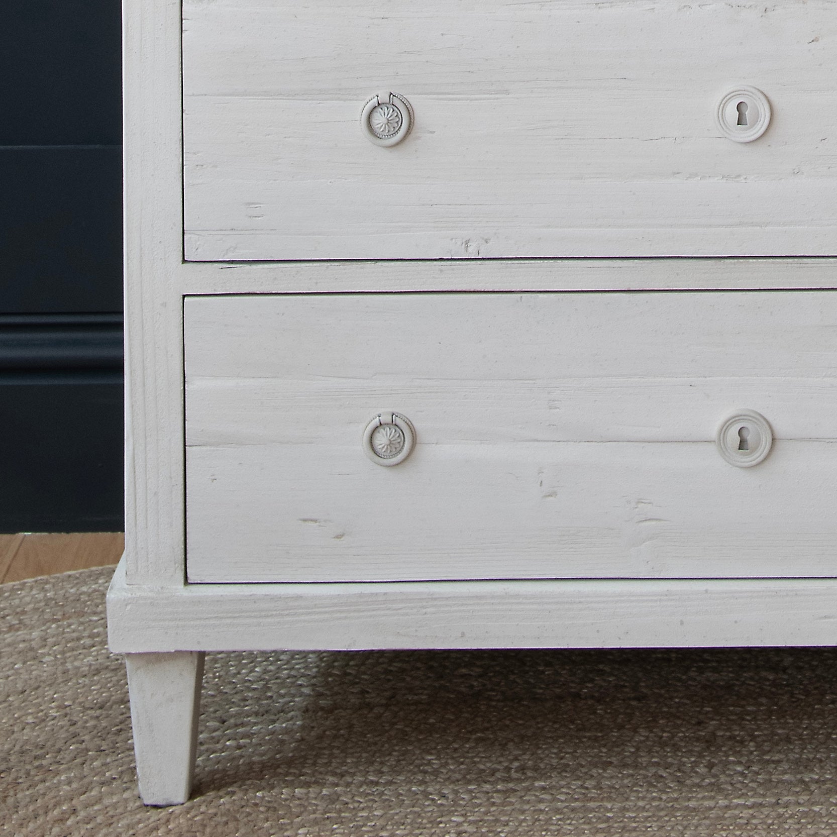 Loumarin Large White Chest of 3 Drawers