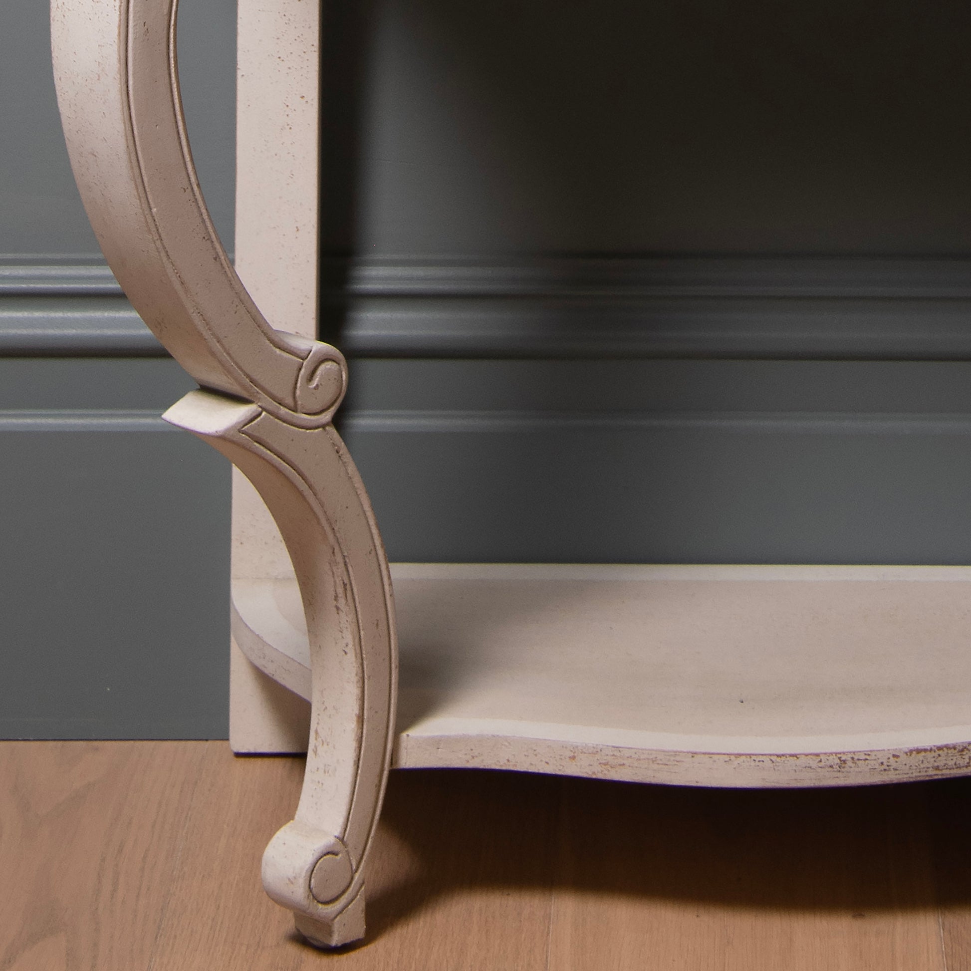 Loumarin Small Console Table