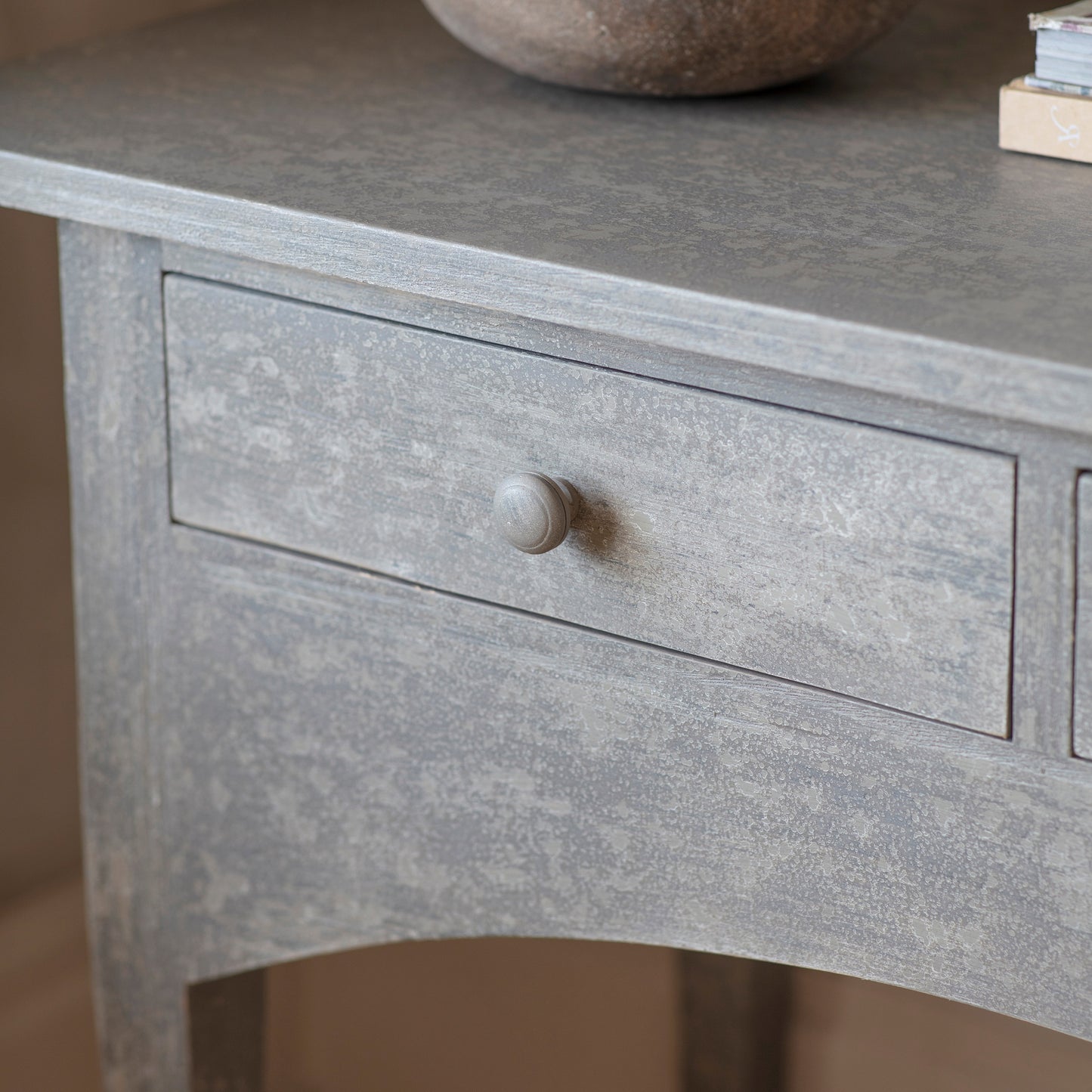 Loumarin Console Table