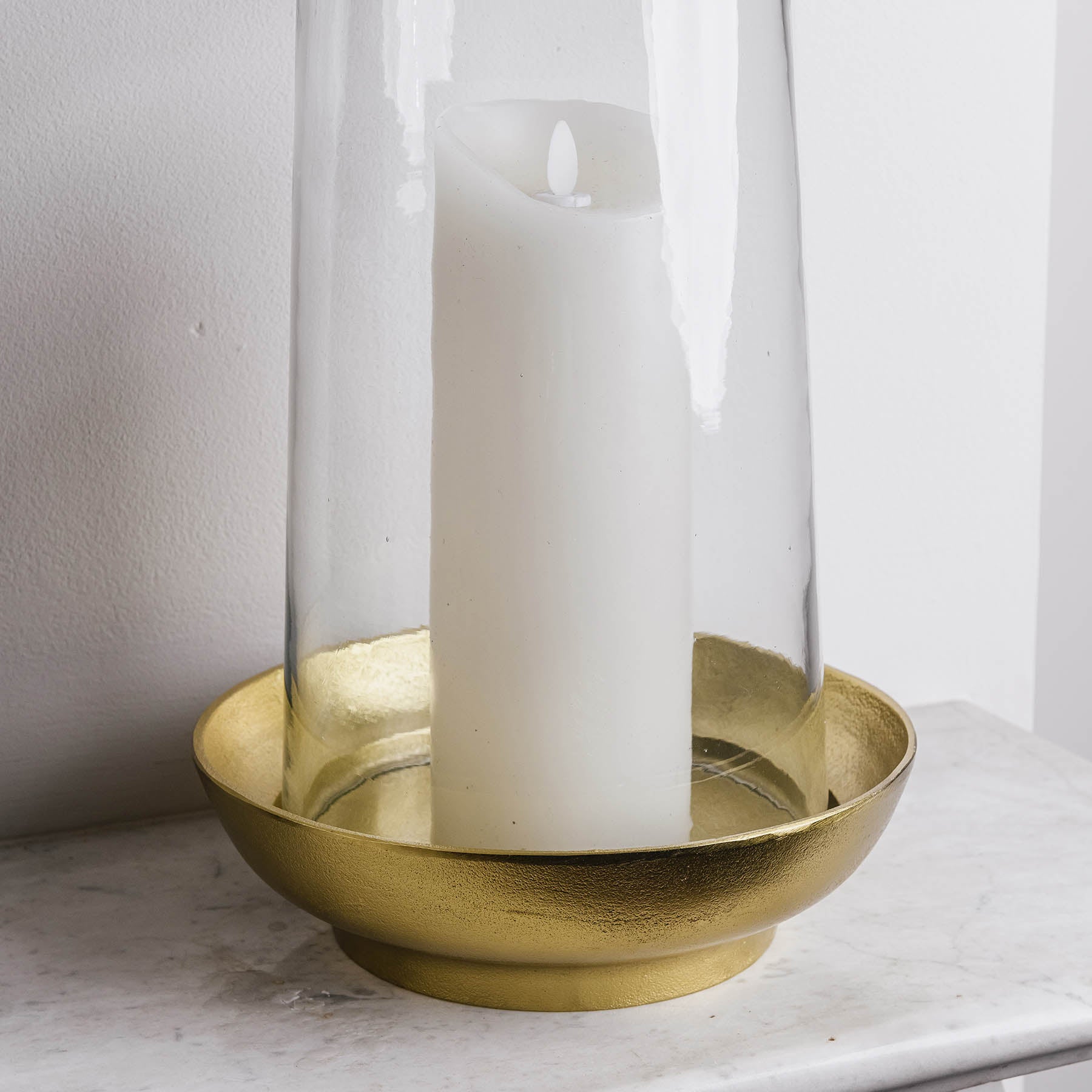 Da Gama Hurricane Lantern with Aluminium Base