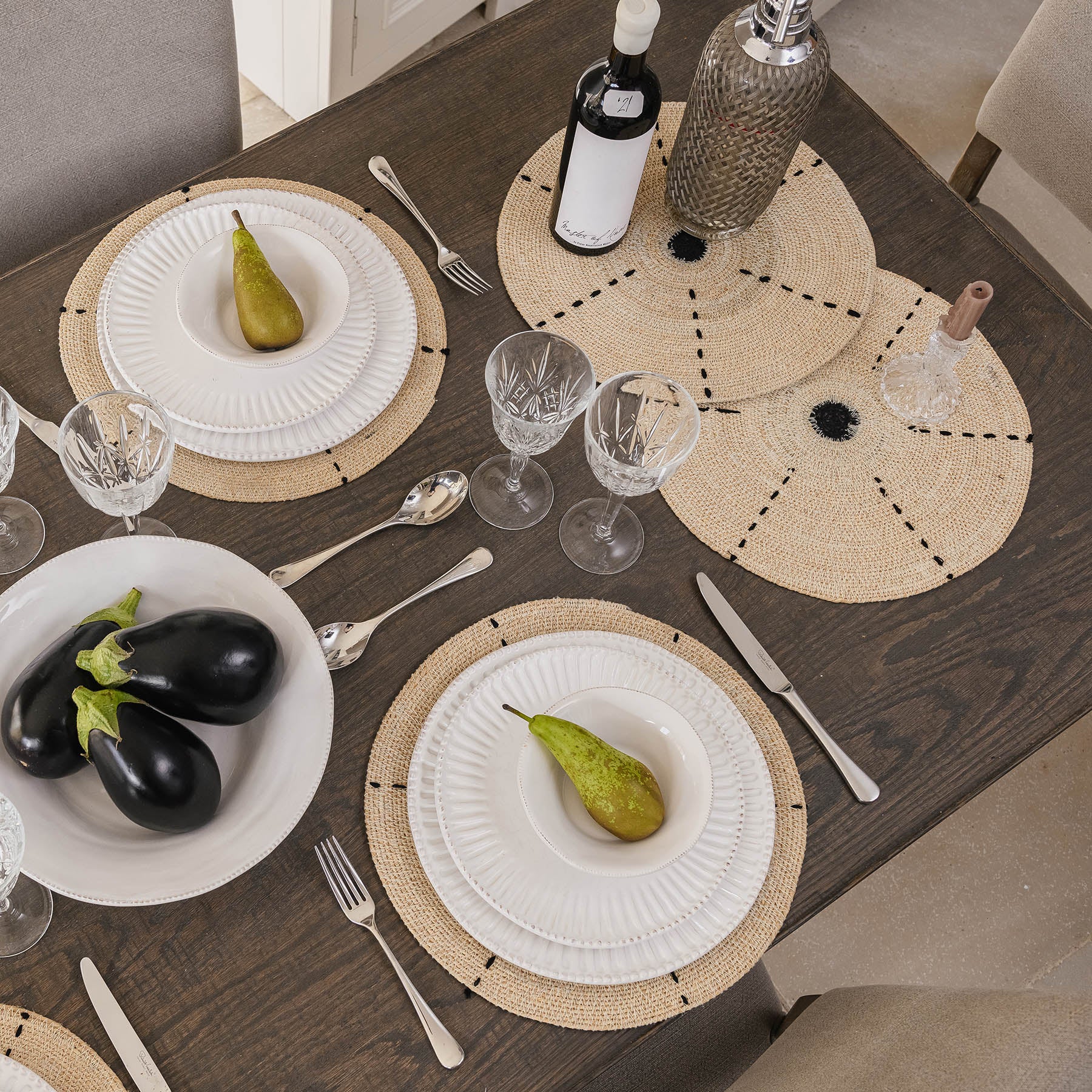 Hemlington 36cm Placemat with Black Stitching