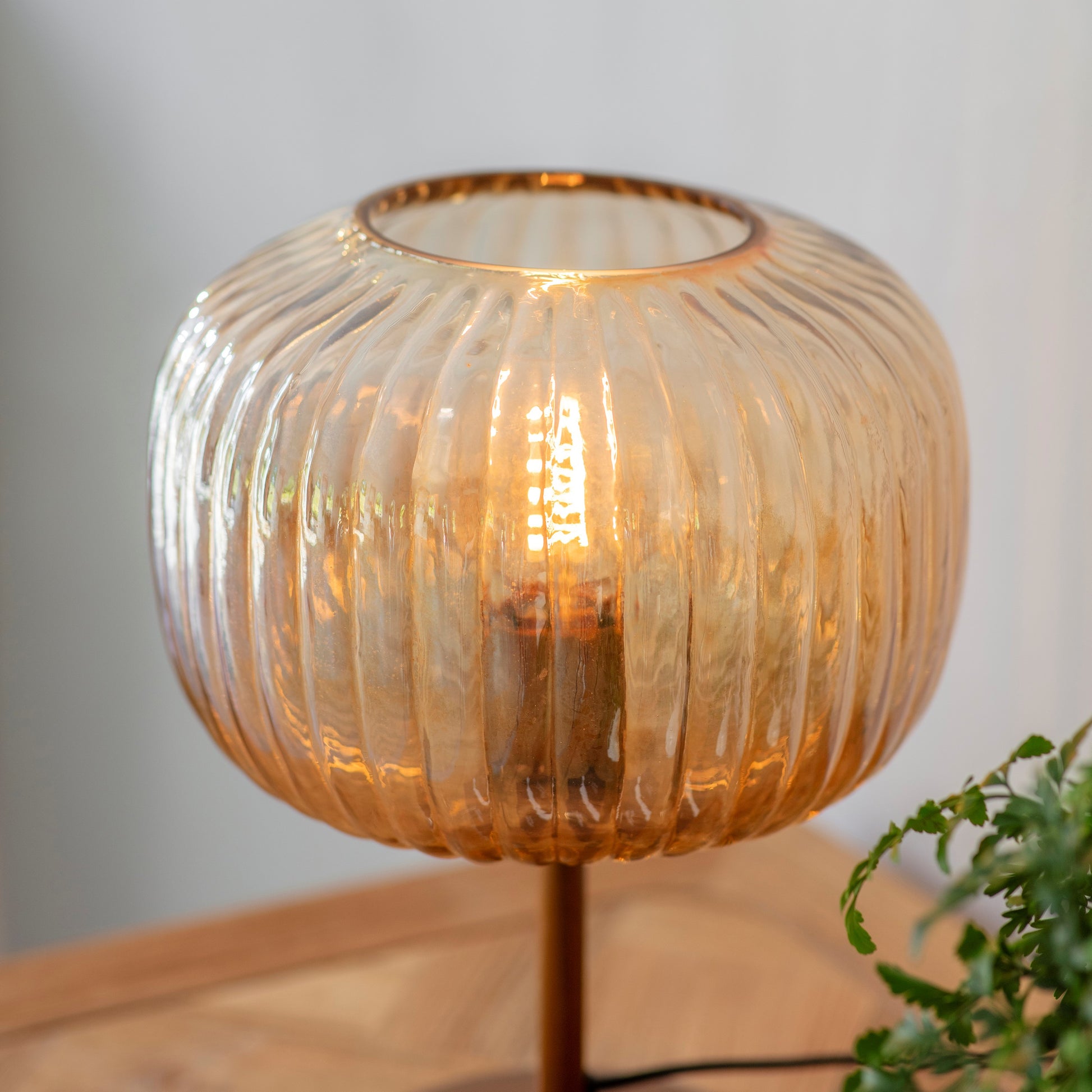 Claymore Amber Glass Lamp