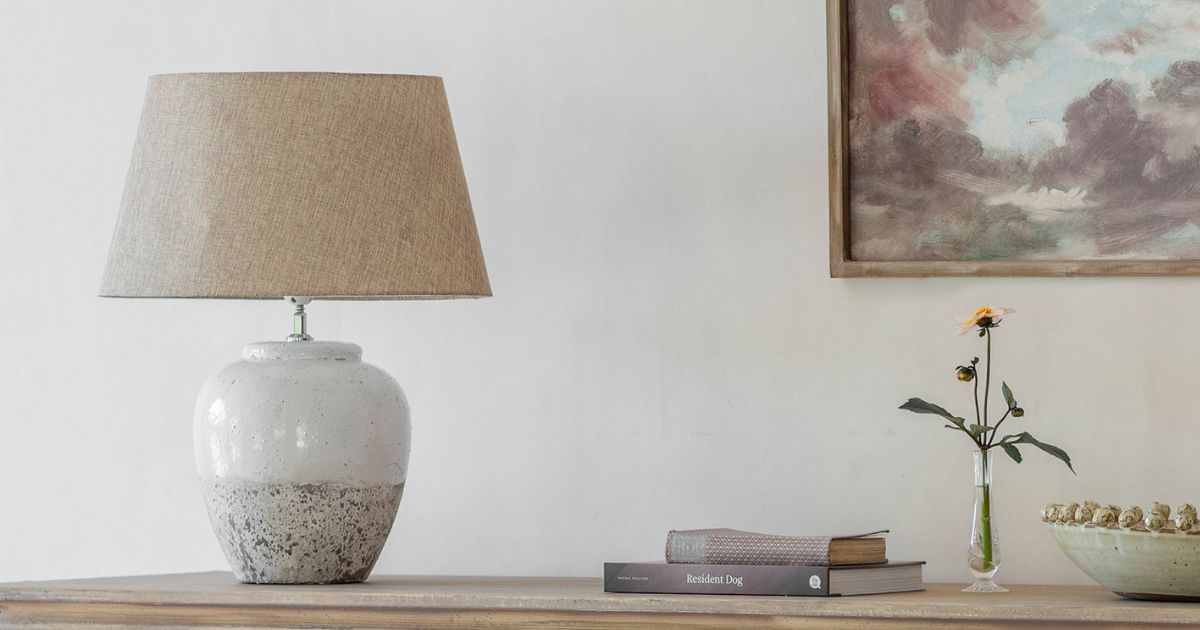 Browse table lamps at One.World – stylish lighting with timeless charm. Perfect for bedside tables, desks or living spaces to create a warm, inviting glow.