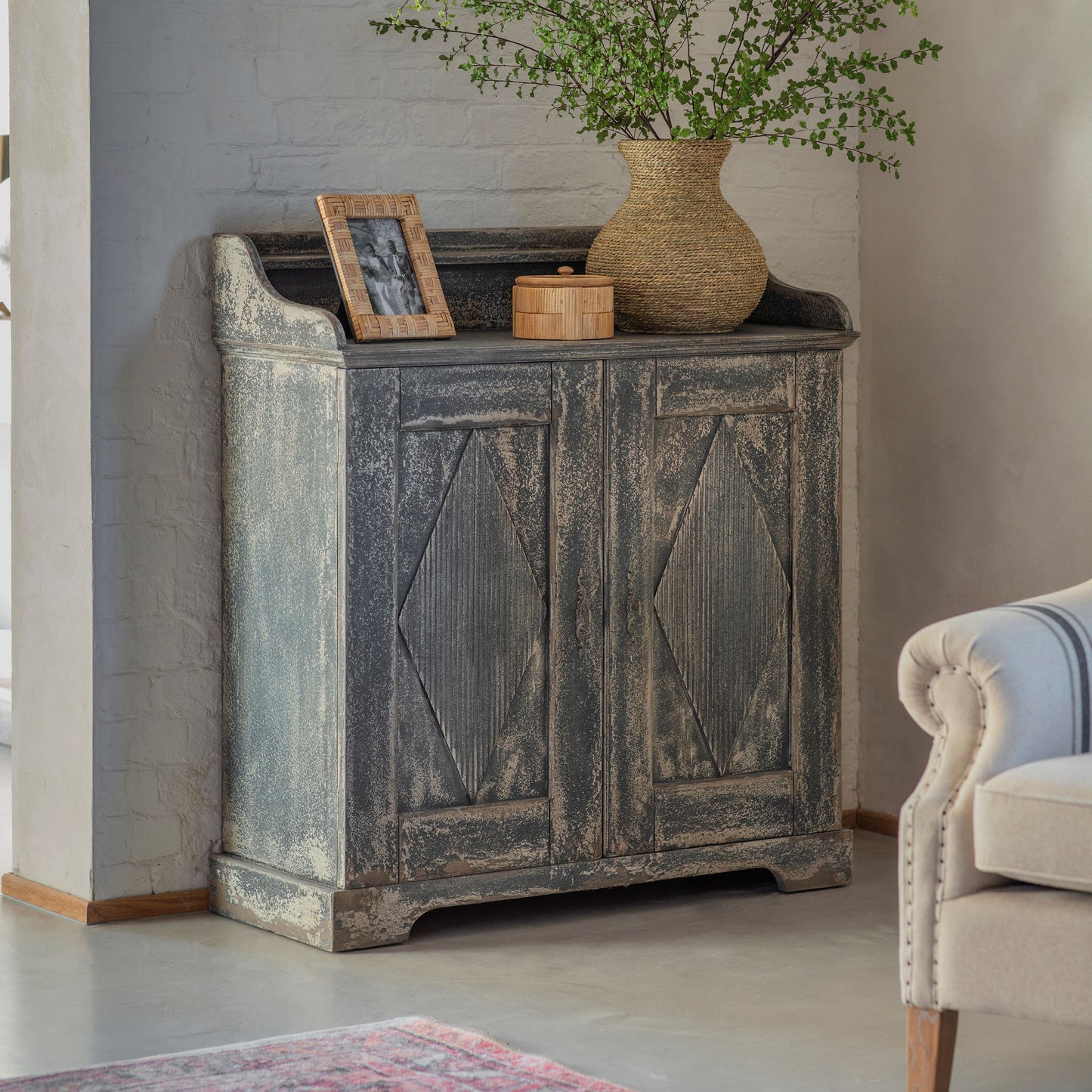 Elcombe 2 Door Cabinet