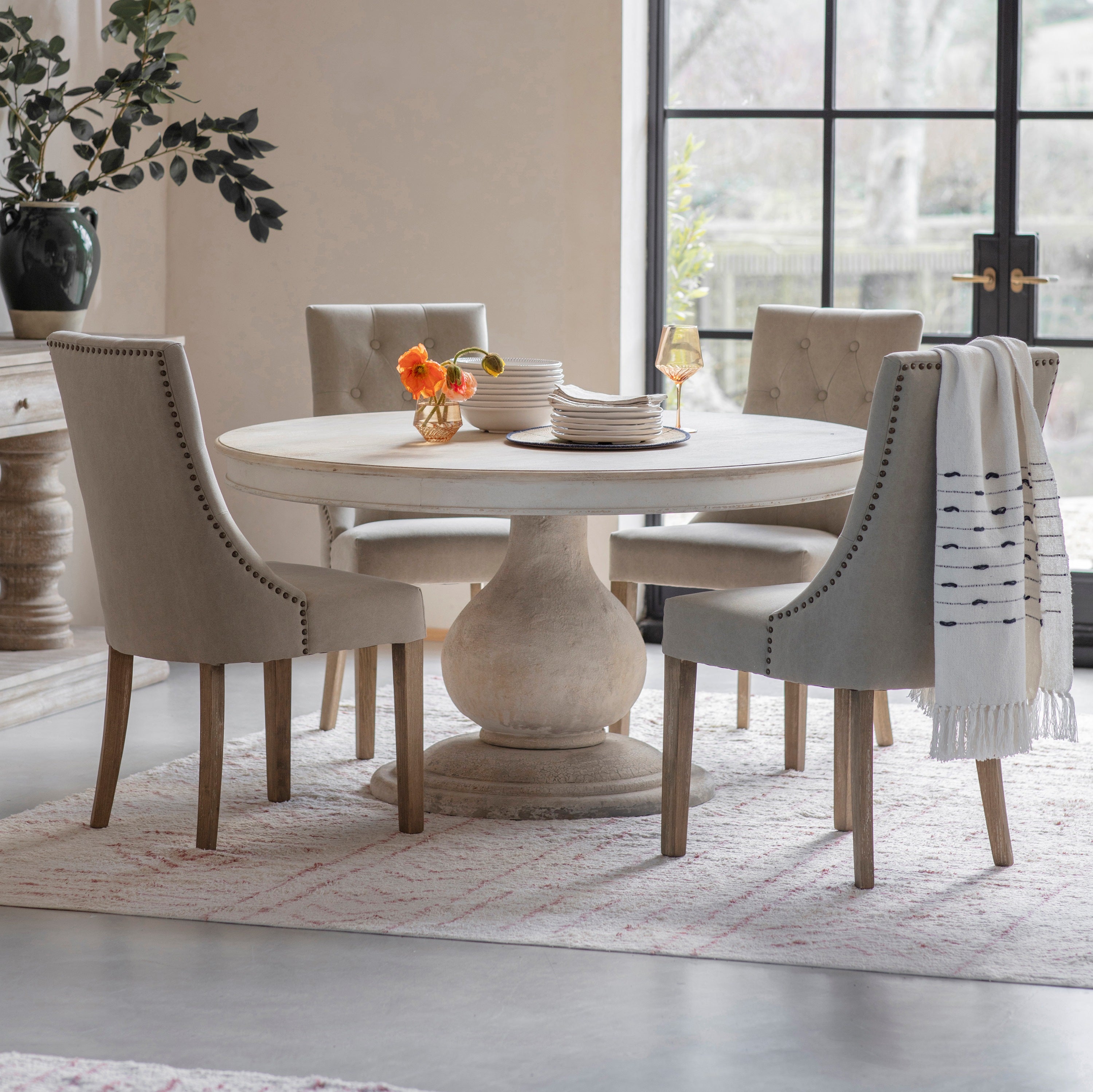 Upton Round Dining TableMade For Gathering Moments Together