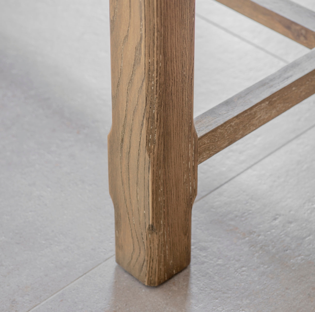 St James 210-310 cm Extending Dining Table
