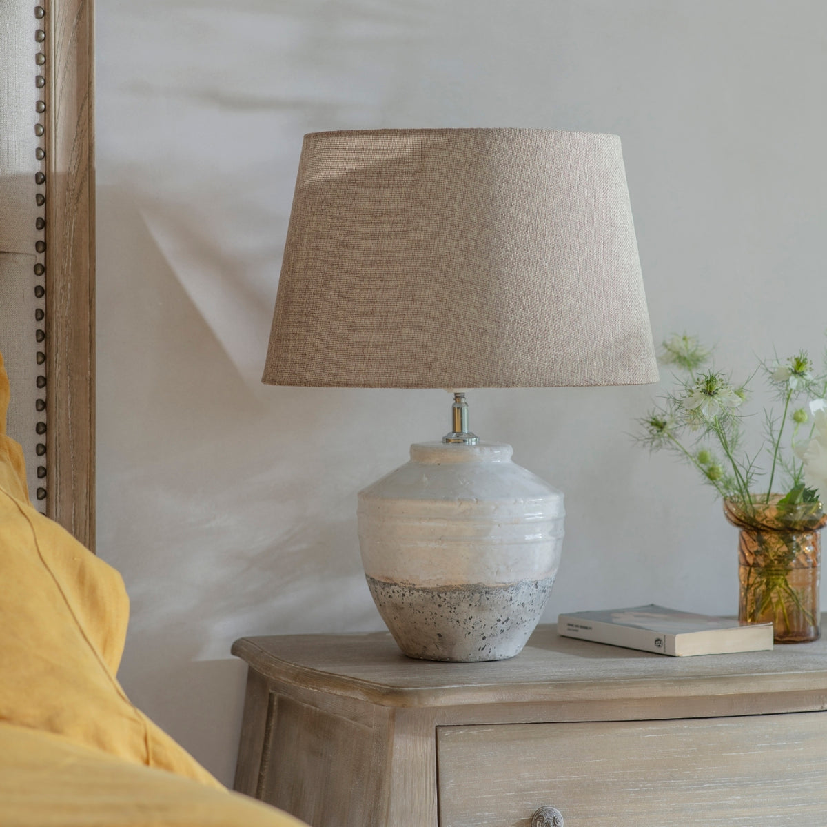 Clemsfold Table Lamp