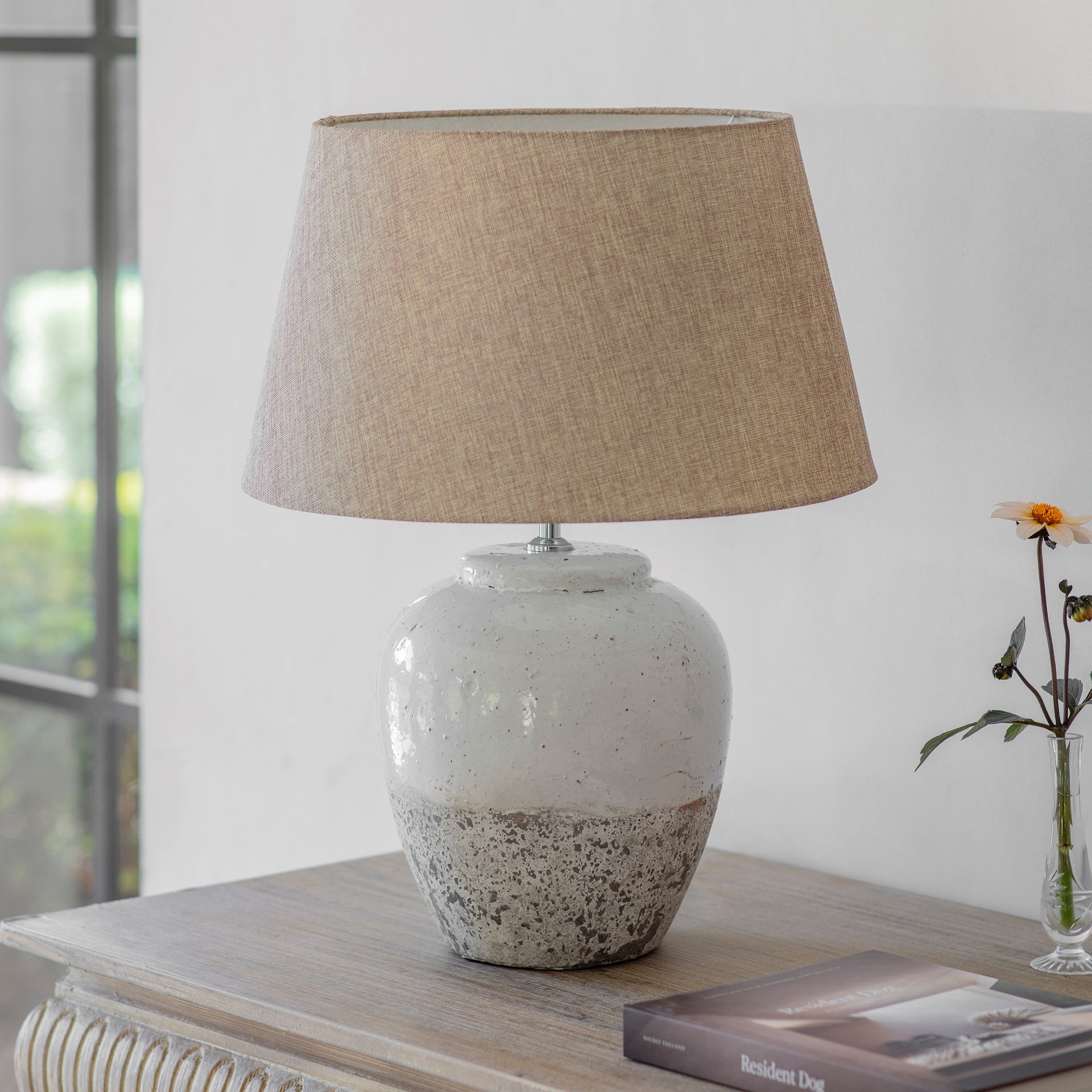 Clemsfold Ombre Table Lamp