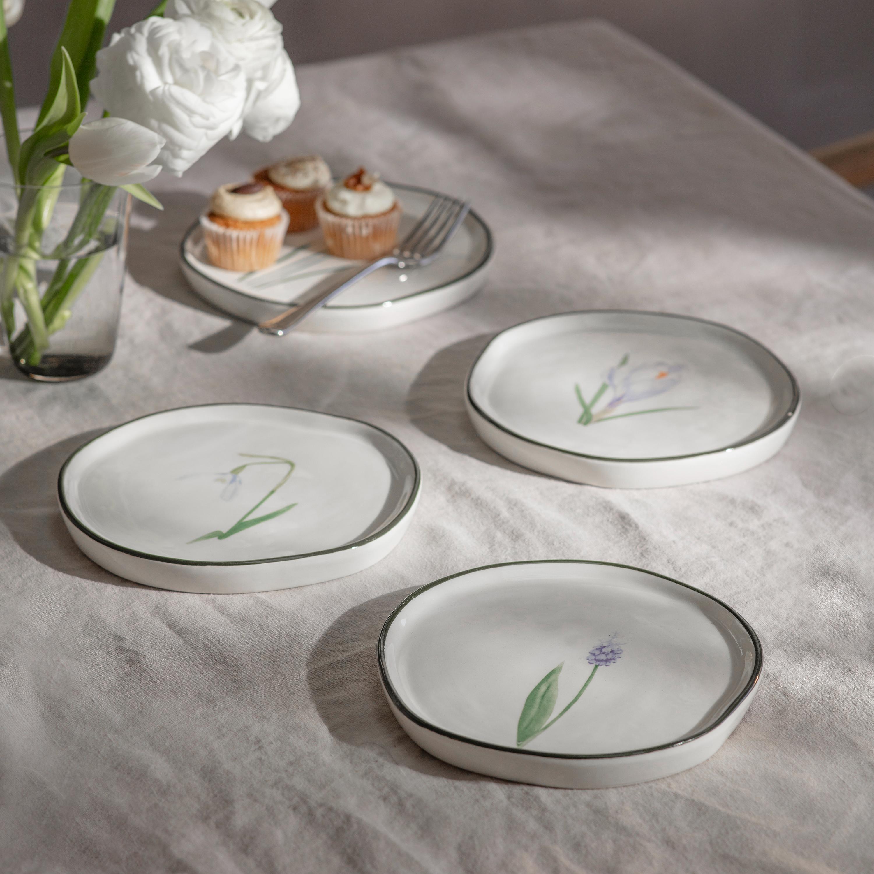 Default TitleLittle Luxuries to Share Thoughtful Giving