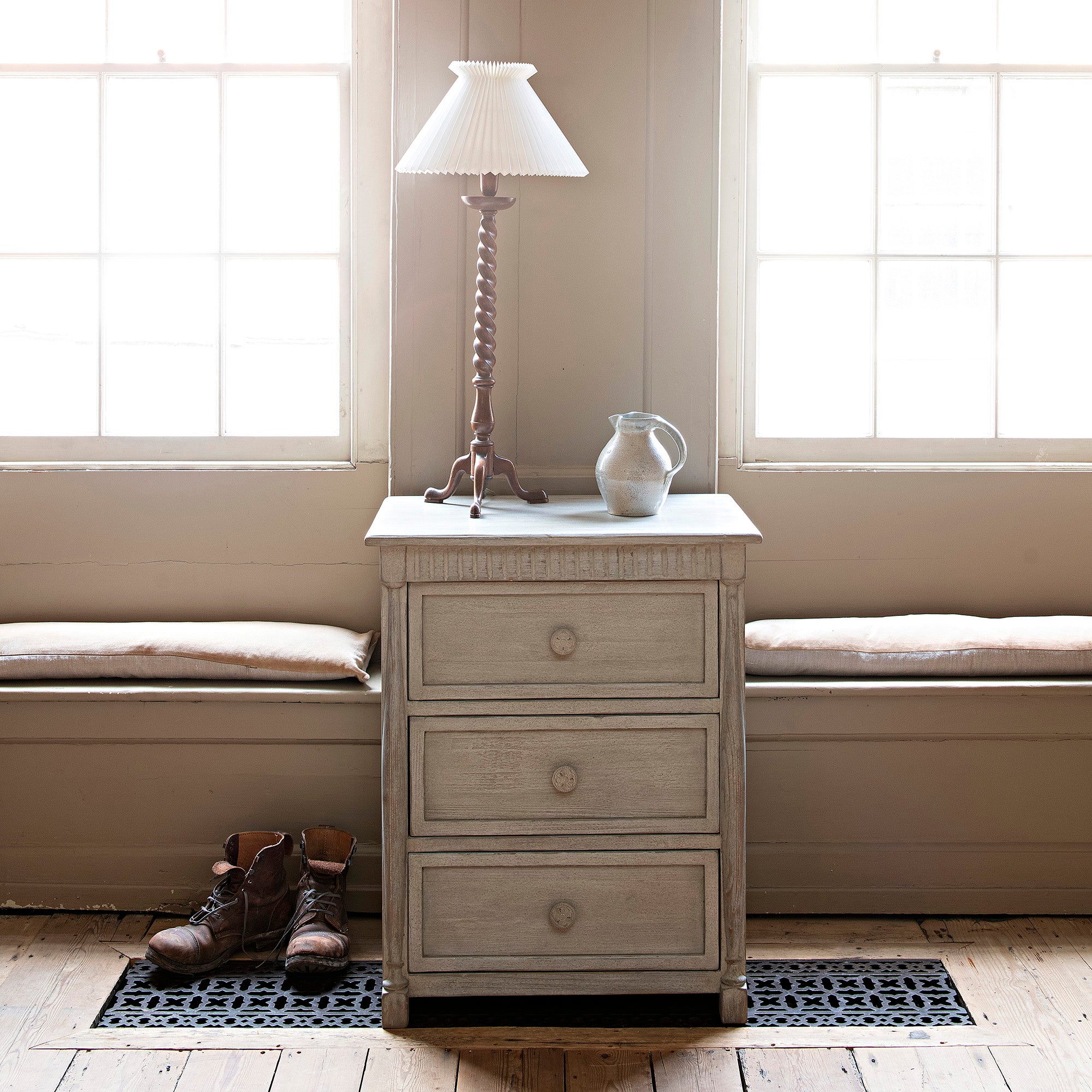 Loumarin Small Chest of 3 Drawers