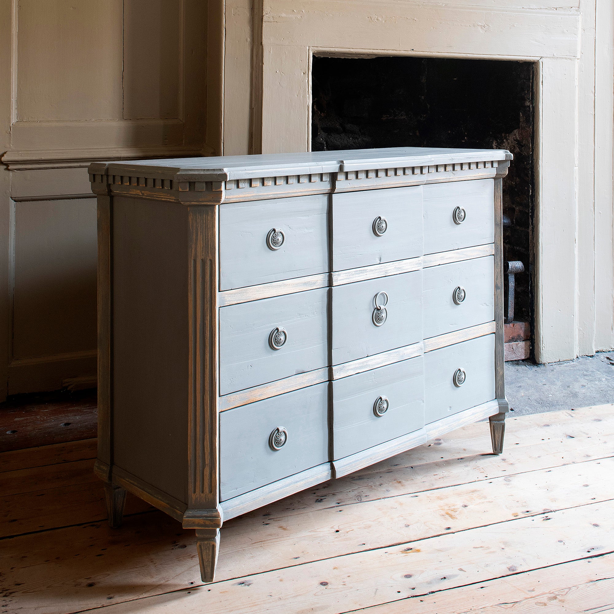 Loumarin Large Grey Chest of 3 Drawers