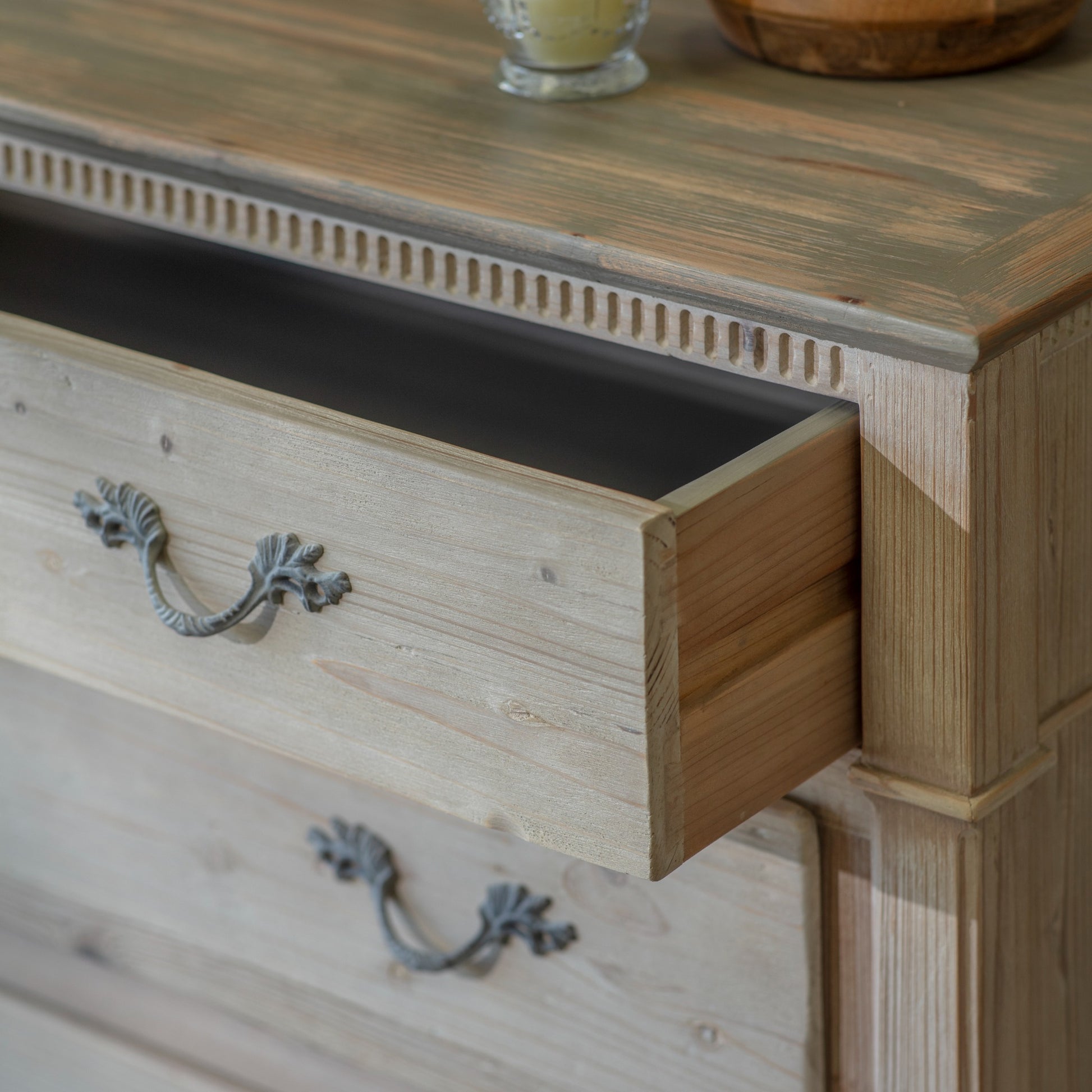 Loumarin Large Chest of 3 Drawers