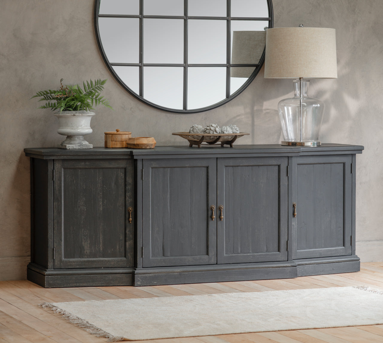 Loumarin Black Sideboard