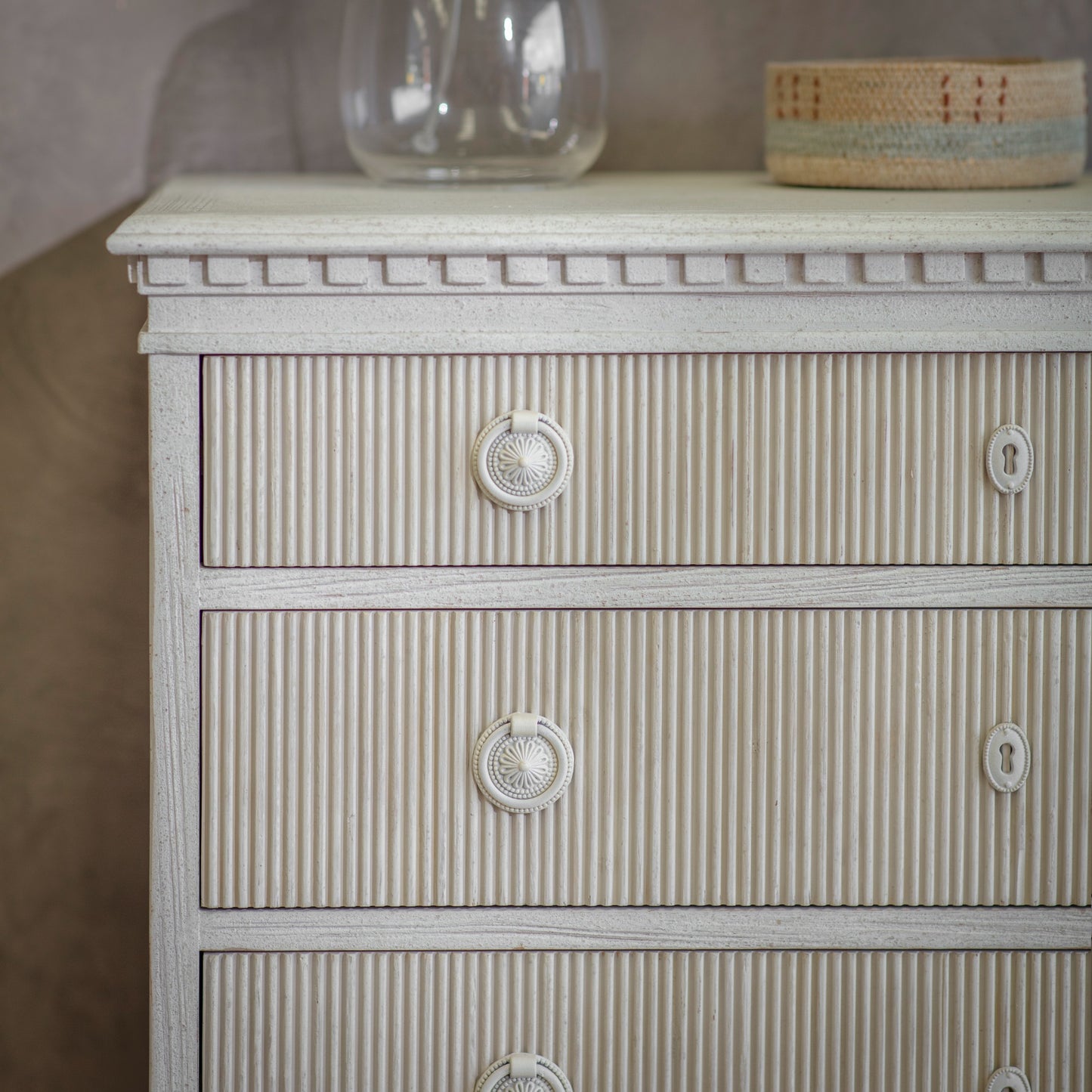 Loumarin Large Ribbed Chest of 4 Drawers