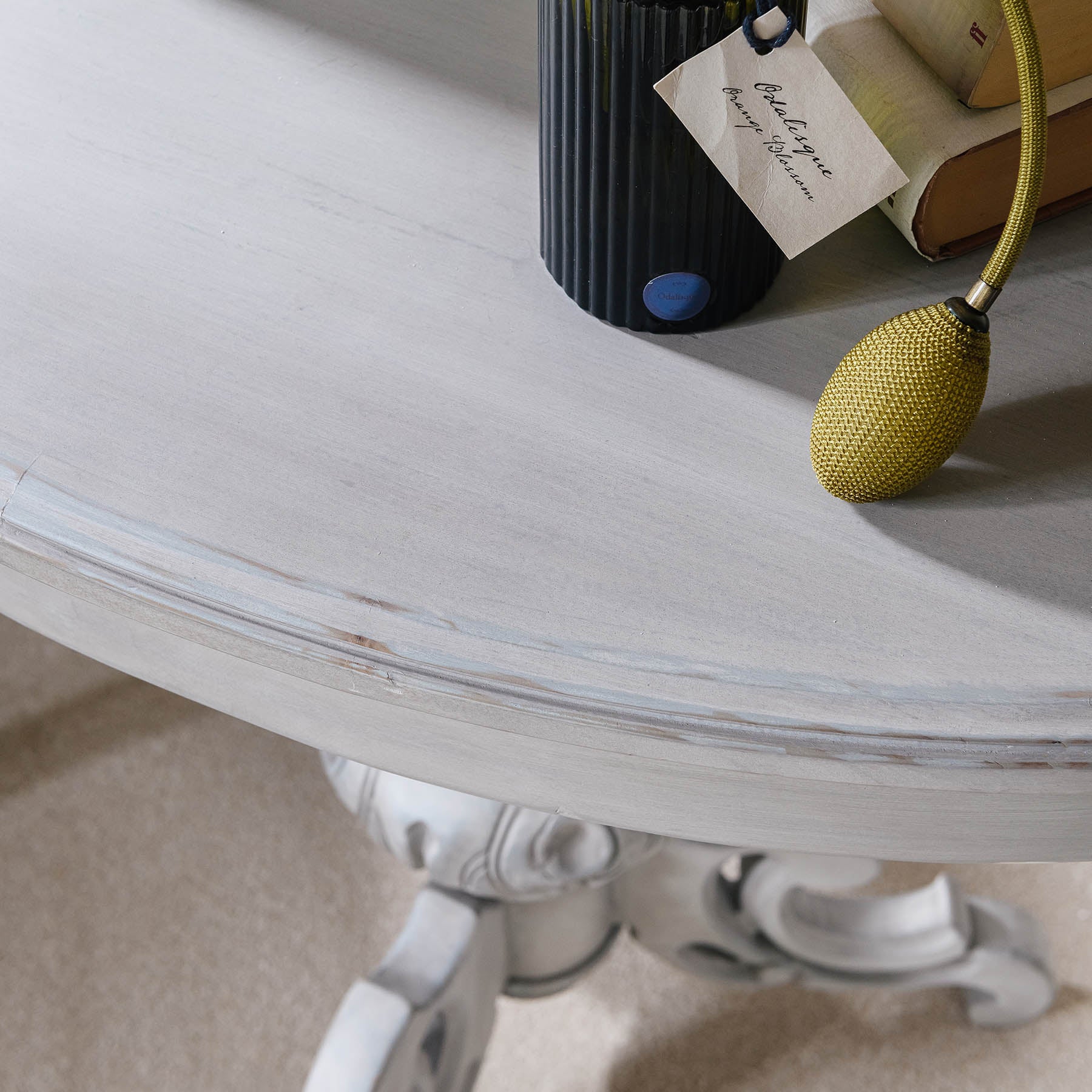 Loumarin Oval Side Table