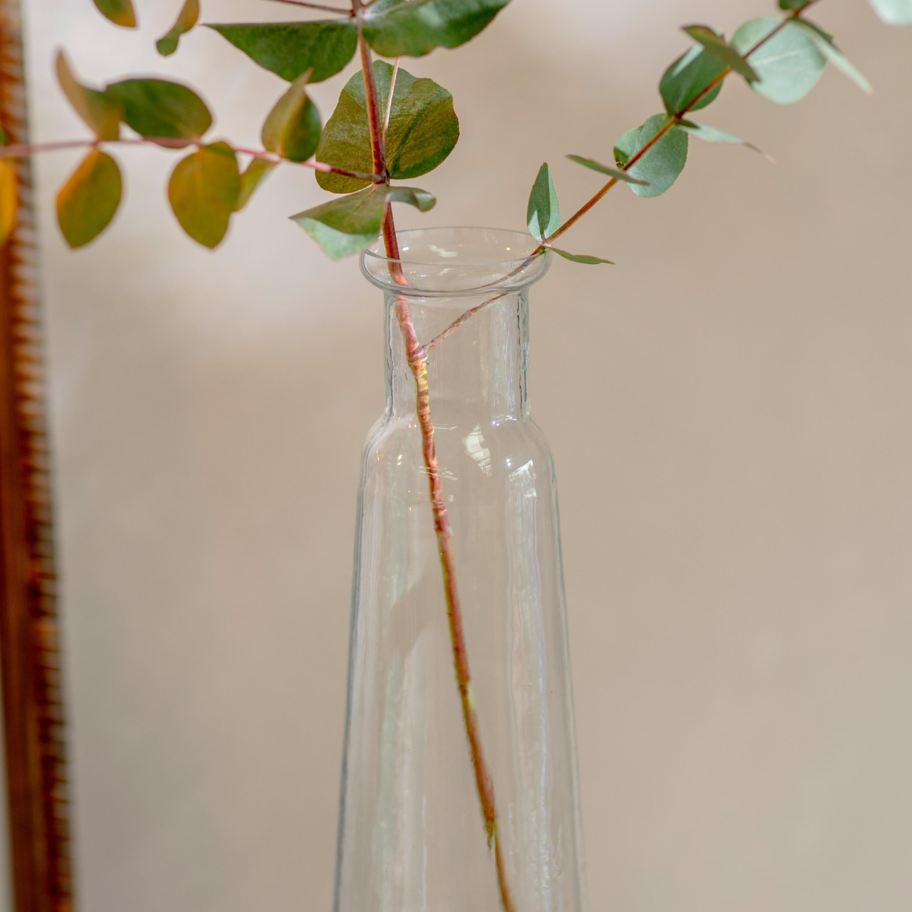 Winchcombe Tall Glass Vase – One.World