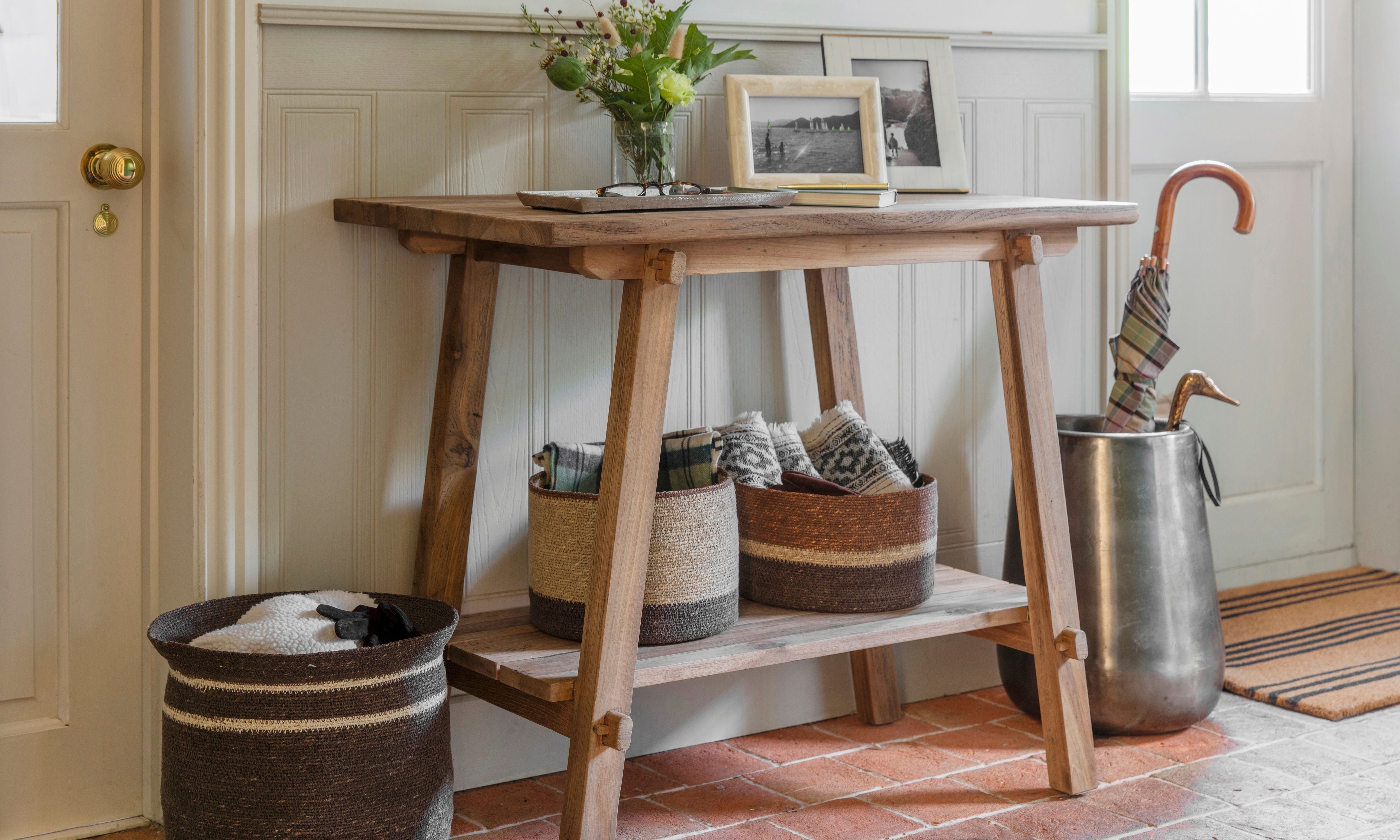 ["Hallway ", " Heroes"]