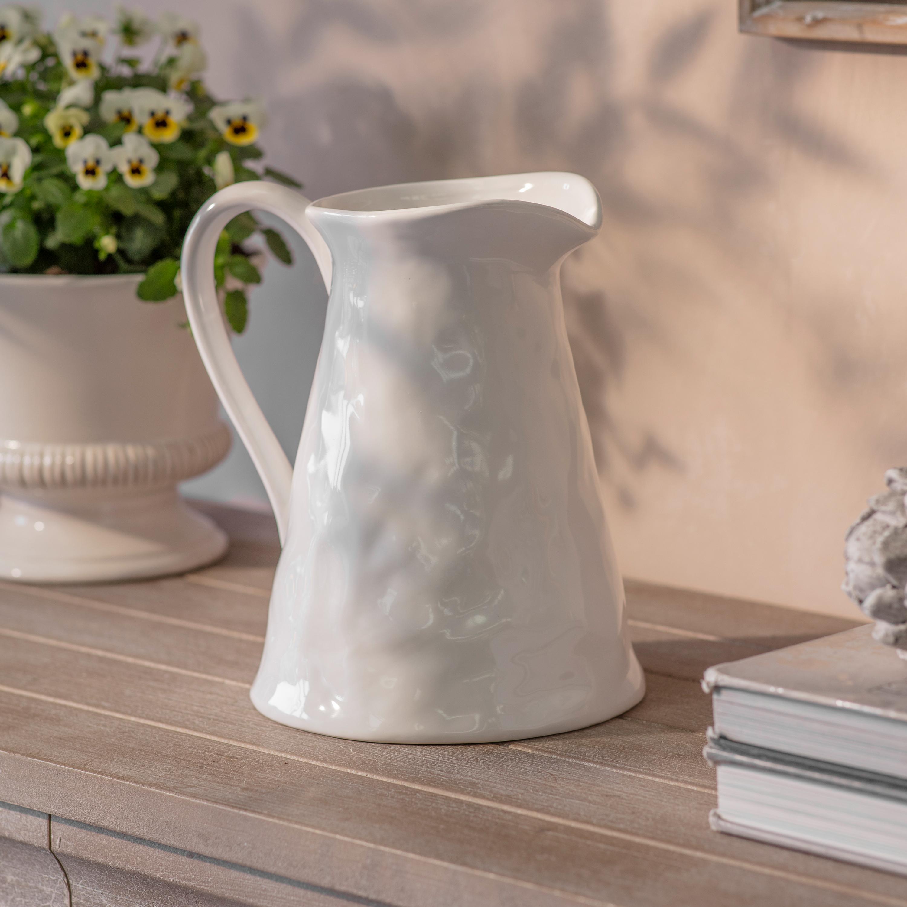 Winsford Pitcher – One.World
